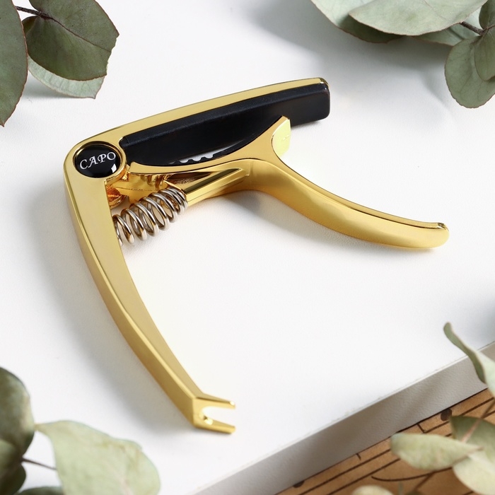 Каподастр гитарный, золотой Каподастр гитарный, золотой