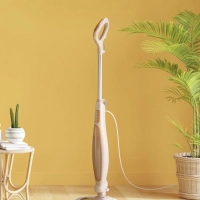 Паровая швабра с насадками КТ-3950 - 1300 Вт Паровая швабра с насадками КТ-3950 - 1300 Вт