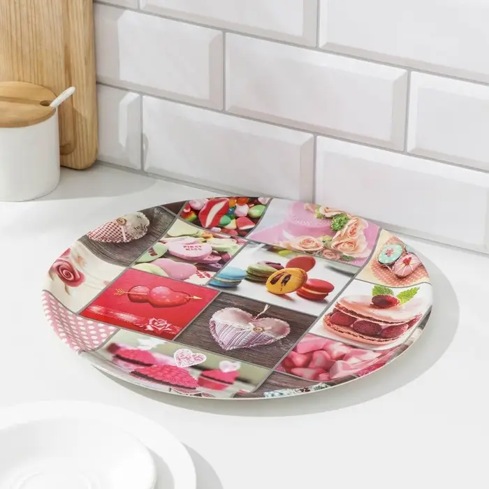 Поднос пластиковый «Макаруны», d=32 см, рисунок МИКС Поднос пластиковый «Макаруны», d=32 см, рисунок МИКС