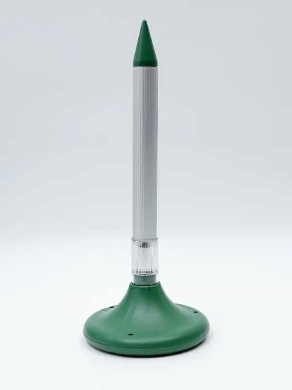 Отпугиватель змей Luazon LRI-31, ультразвуковой, подсветка, от солнечной батареи, 800 м&sup2;