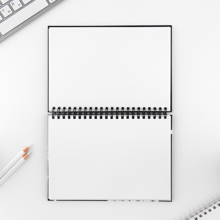 Скетчбук в твердой обложке на гребне А5, 80 л. 100 г/м «Аниме. Комикс»