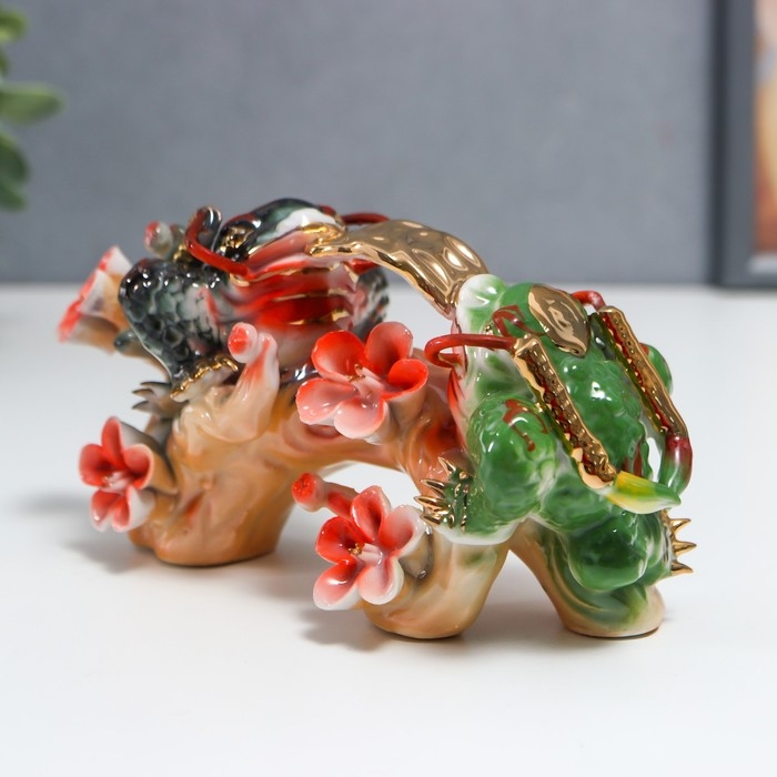 Нэцке керамика Нэцке керамика "Две жабы на ветке сакуры" 8х6,5х16 см