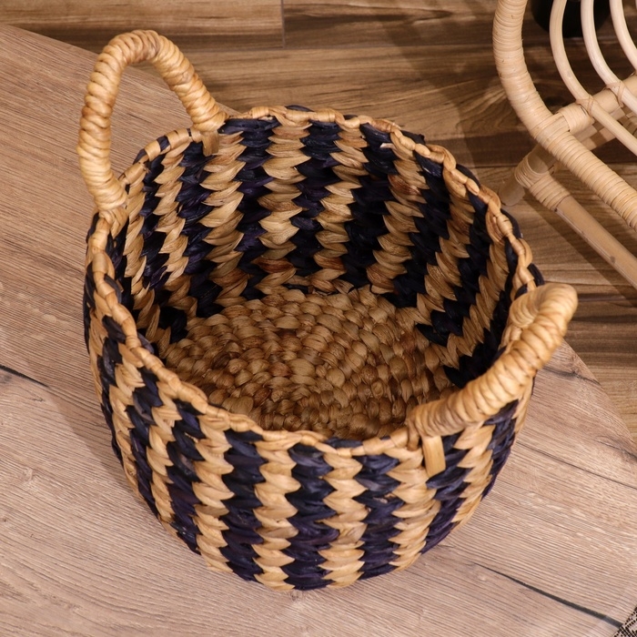 Корзина плетёная 30х30х35 см Корзина плетёная 30х30х35 см