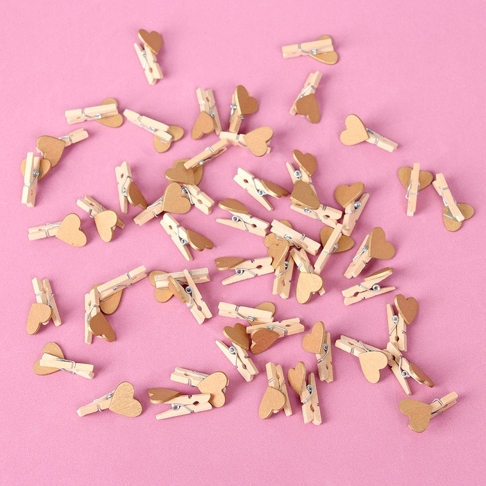 Набор декоративных прищепок «Сердечки», золотого цвета, набор 50 шт. Набор декоративных прищепок «Сердечки», золотого цвета, набор 50 шт.