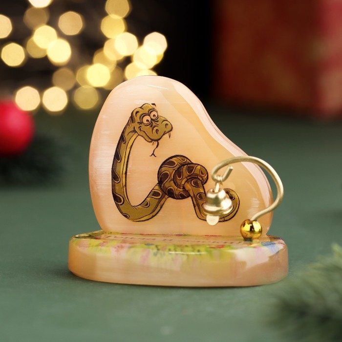 Сувенир Сувенир "Тепла и ласки! 2025", с колокольчиком, селенит, 6х6х4,5 см