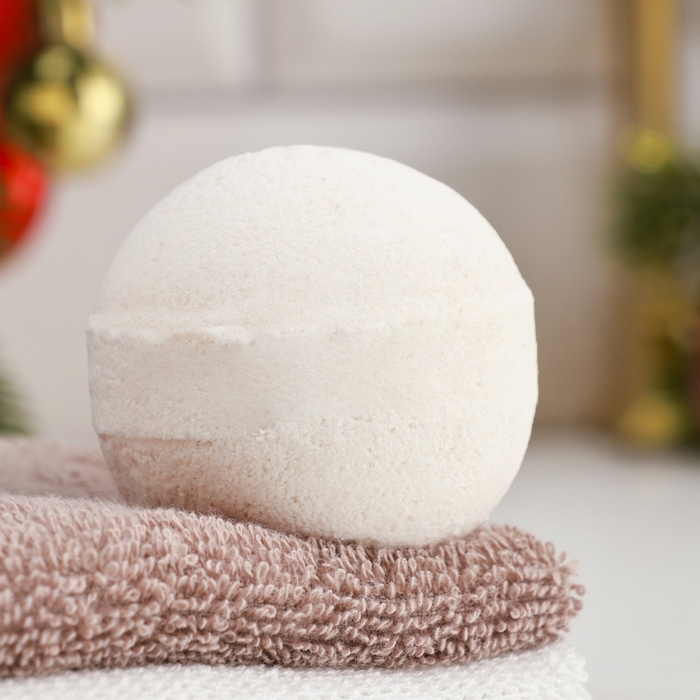 Бомбочка для ванны из персидской соли Бомбочка для ванны из персидской соли "Счастливого нового года" масло ванили, 110 гр