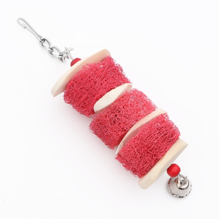 Игрушка с панцирем каракатицы, люфой и колокольчиком, 25 х 5 см, розовая Игрушка с панцирем каракатицы, люфой и колокольчиком, 25 х 5 см, розовая