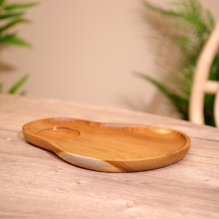 Блюдо для подачи закуски и соуса, тиковое дерево 18х1,5х25 см Блюдо для подачи закуски и соуса, тиковое дерево 18х1,5х25 см