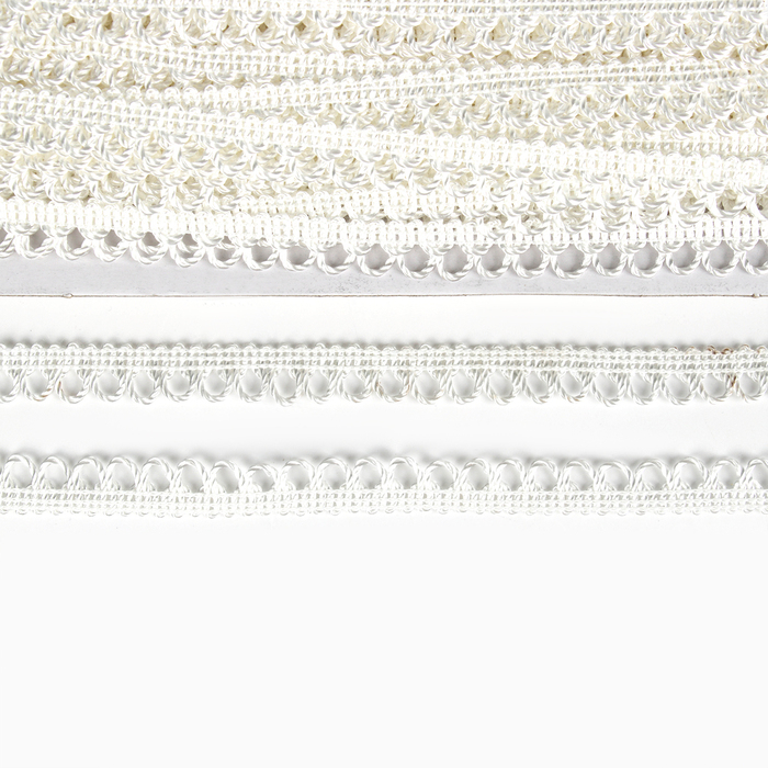 Тесьма белая с фестонами 1,1 см намотка 50 метров Тесьма белая с фестонами 1,1 см намотка 50 метров