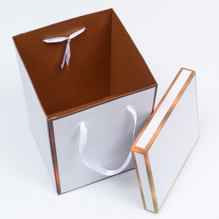 Коробка складная, золотая, 17 х 25 см Коробка складная, золотая, 17 х 25 см