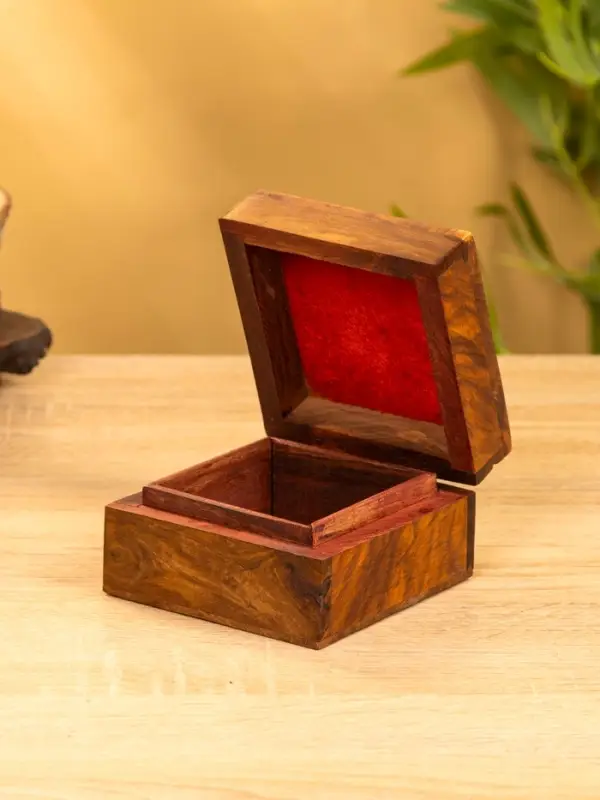 Шкатулка  Шкатулка "Пентакль" 10х10х6 см, дерево шишам