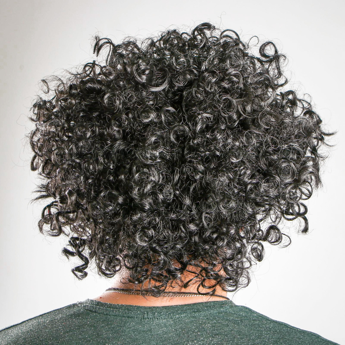 Карнавальный парик «Объём», обхват головы 56-58, 120 г, цвет чёрный Карнавальный парик «Объём», обхват головы 56-58, 120 г, цвет чёрный