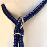 Ринговка для собак, 150&times;0.6 см, с вертлюгом, синяя, чёрная