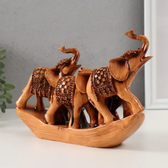 Сувенир полистоун "Пять слонов с попоной на подставке" под дерево 6х22х15,5 см