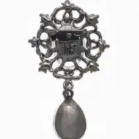 Брошь &laquo;Императрица&raquo;, вензеля, цвет изумрудный в сером металле