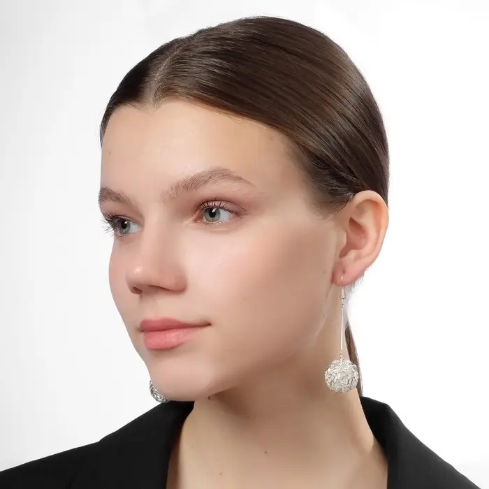 Серьги висячие «Шарик», переплетение, цвет светлое серебро, 6.5 см Серьги висячие «Шарик», переплетение, цвет светлое серебро, 6.5 см