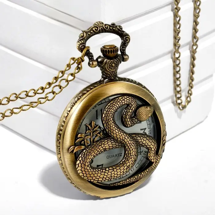 Часы карманные &laquo;Змея&raquo;, кварцевые, длина цепочки 40 см, циферблат d=4.5 см, медные