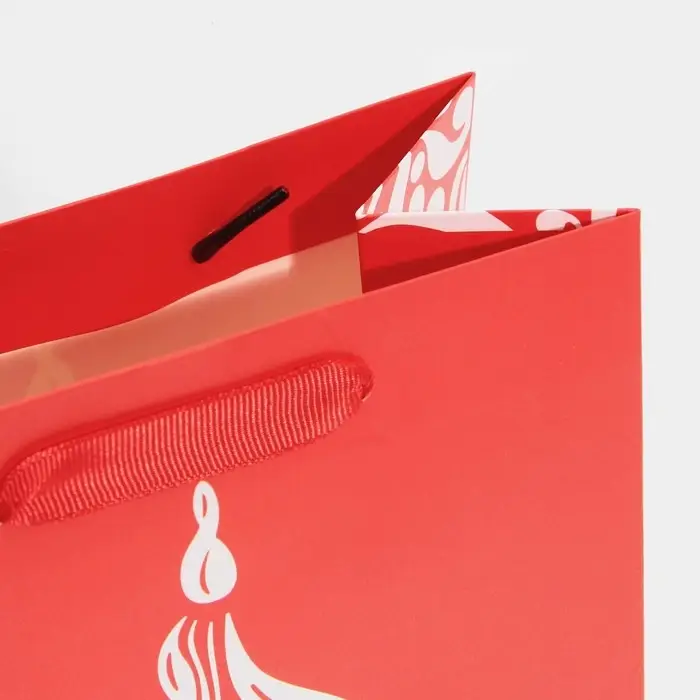 Пакет подарочный новогодний ламинированный &laquo;Расписная ёлка&raquo;, MS 18 х 23 х 10 см