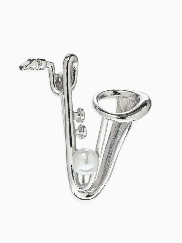 Брошь &laquo;Саксофон&raquo;, музыка, жемчуг, цвет белый в серебре