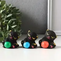 Фигура керамика &laquo;Котик с мячом&raquo;, 5.5 см, чёрный, МИКС