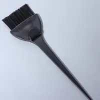 Кисть для окрашивания волос с фиксатором, 21&times;5.5(&plusmn;1) см, чёрная