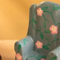 Мебель для кукол &laquo;Кресло с цветами&raquo;, 6&times;5&times;9.5 см, дерево, серая