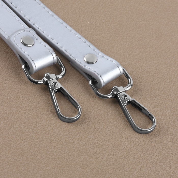 Набор для создания сумки, 4 предмета, кольцо-карабин - 2 шт, ручка, застёжка, цвет белый/серебряный