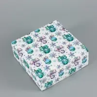 Коробка подарочная складная &laquo;Новогодний венок&raquo; 18&times;30&times;7 см