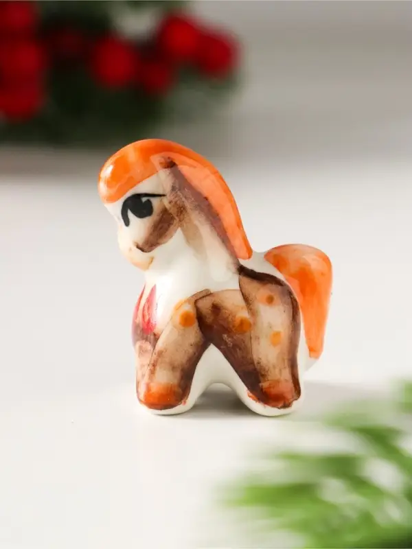 Сувенир Лошадка Кроха, 4х4х2,5 см, гжель, цвет Сувенир Лошадка Кроха, 4х4х2,5 см, гжель, цвет