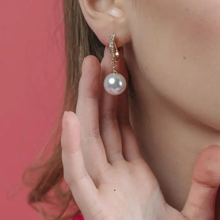 Серьги с жемчугом &laquo;Грейс&raquo;, две бусины, белые в золоте, шар №20