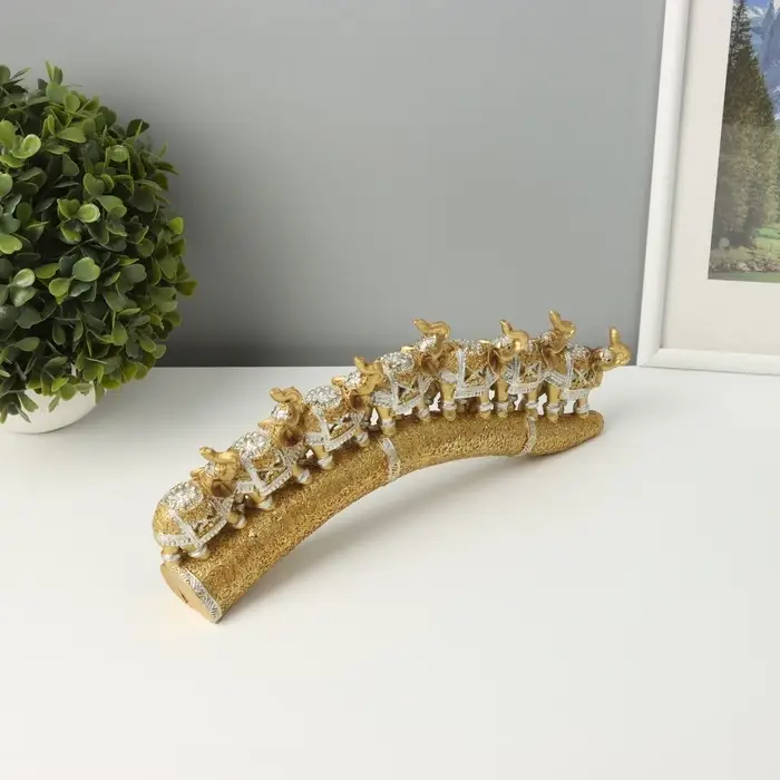 Фигурка полистоун &laquo;Семь золотых слонов на золотом бивне&raquo;, 11.5&times;29.5&times;3.8 см