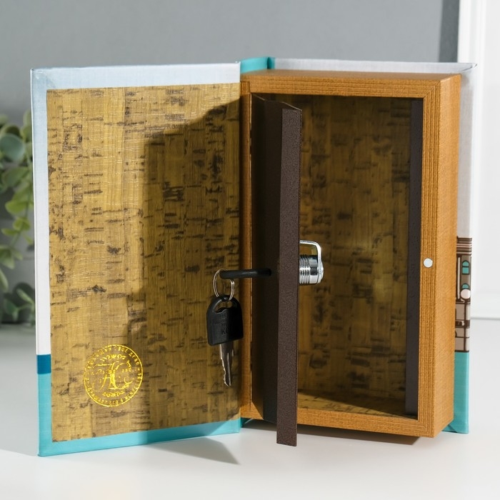 Сейф-книга дерево кожзам  Сейф-книга дерево кожзам "Казань" 3D тиснение 21х13х5 см