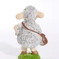 Фигурка полистоун &laquo;Овечка Бяша с подарком&raquo;, 4.5&times;4&times;8 см, МИКС