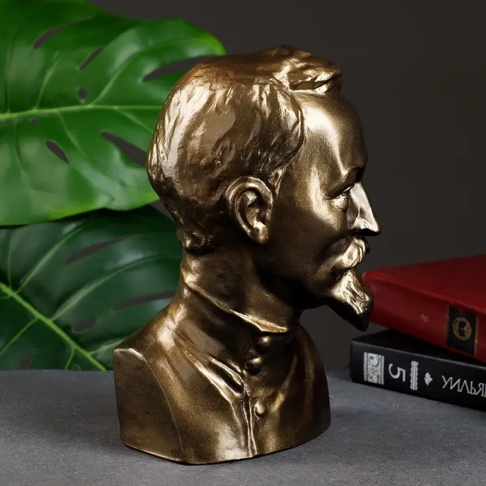 Бюст &laquo;Дзержинский&raquo;, гипс, фигурка под бронзу, 12&times;22&times;8 см