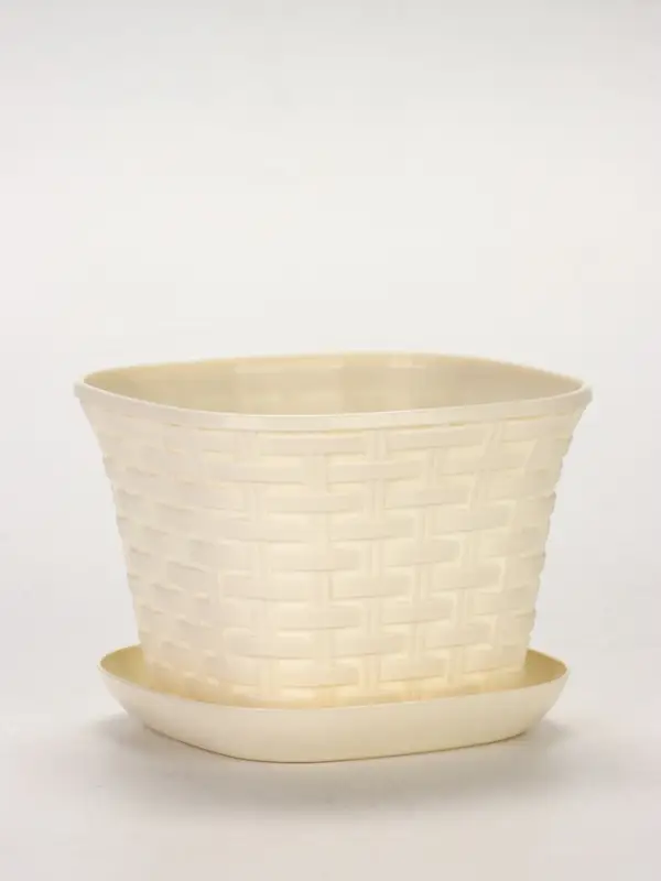 Кашпо квадратное &laquo;Ротанг&raquo; 2,3л с поддоном, цвет слоновая кость