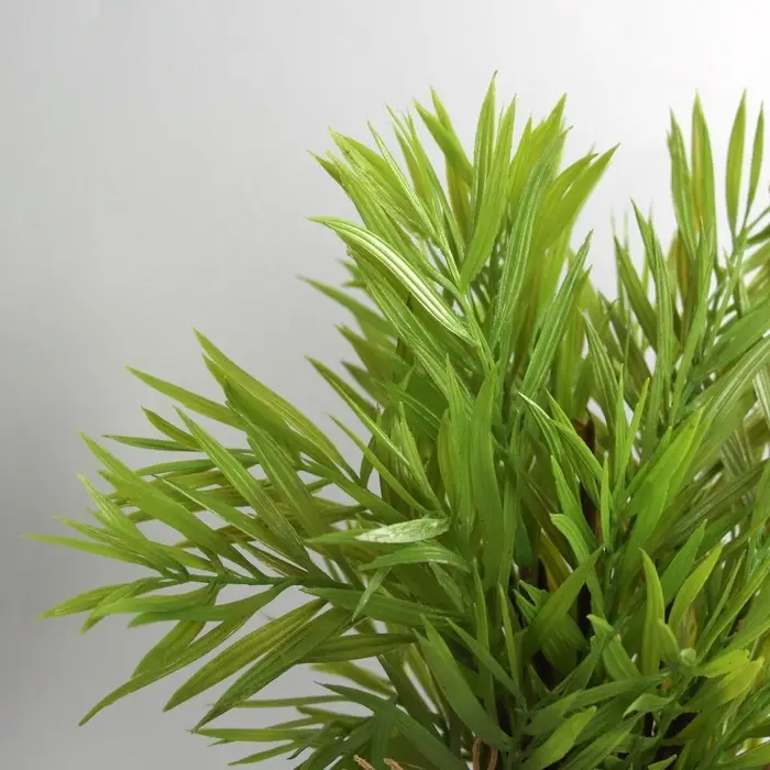 Искусственный цветок в горшке &laquo;Хамедорея экстра&raquo;, 8&times;24 см, МИКС