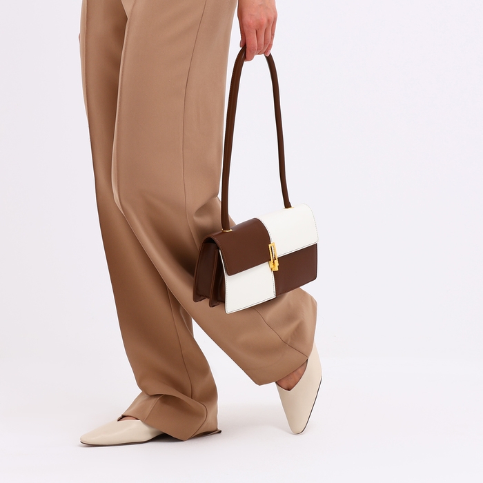 Сумка-мессенджер на клапане, цвет белый/коричневый Сумка-мессенджер на клапане, цвет белый/коричневый