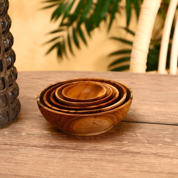 Набор тарелок 5 штук, тиковое дерево Набор тарелок 5 штук, тиковое дерево