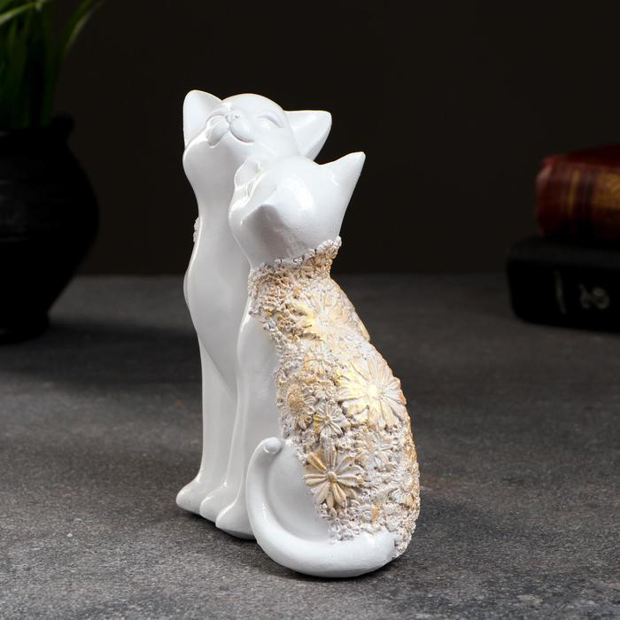Фигура Фигура "Кот и Кошка" белая с золотом, 14х13см