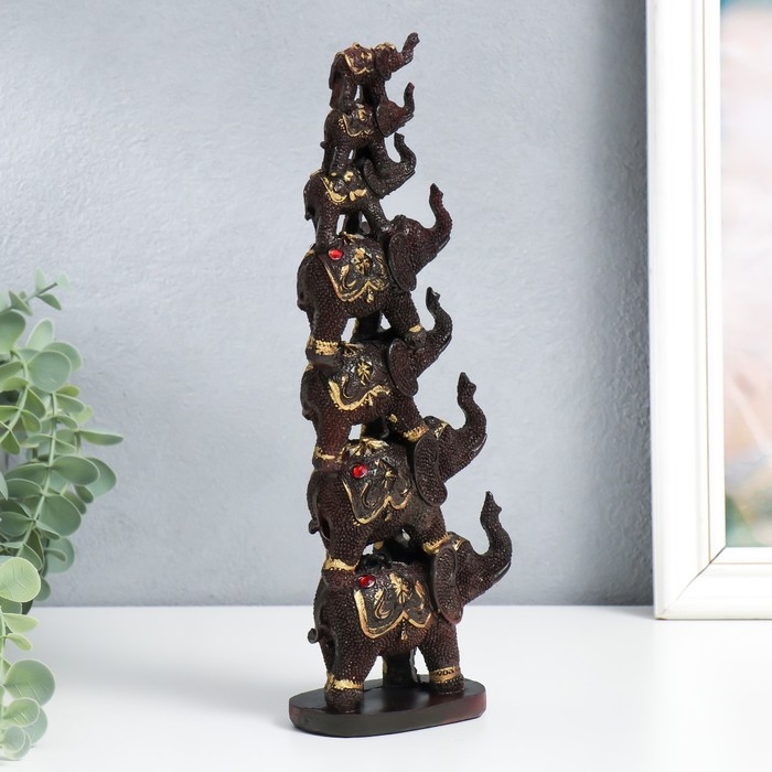 Сувенир полистоун Сувенир полистоун "Семь слонов в пирамиде" коричневый 5,3х10х29 см