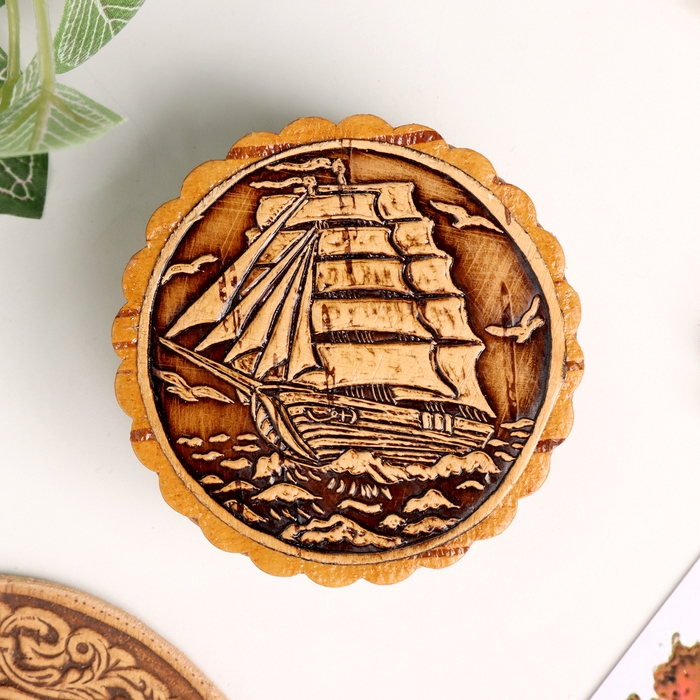 Шкатулка  Шкатулка "Парусник" , 60 х 35 мм, береста