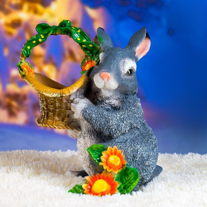 Садовая фигура  Садовая фигура "Зайка с лукошком" 29х26х32см