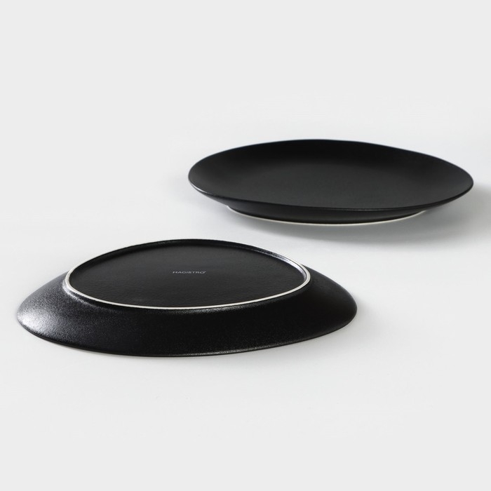 Набор тарелок фарфоровых Magistro Carbon, 26×23 см, цвет чёрный Набор тарелок фарфоровых Magistro Carbon, 26×23 см, цвет чёрный