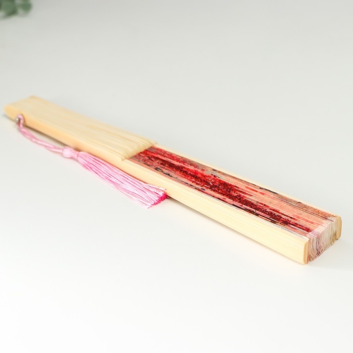 Веер бамбук, текстиль h=23 см  Веер бамбук, текстиль h=23 см "Вечер на реке" красный, с кисточкой