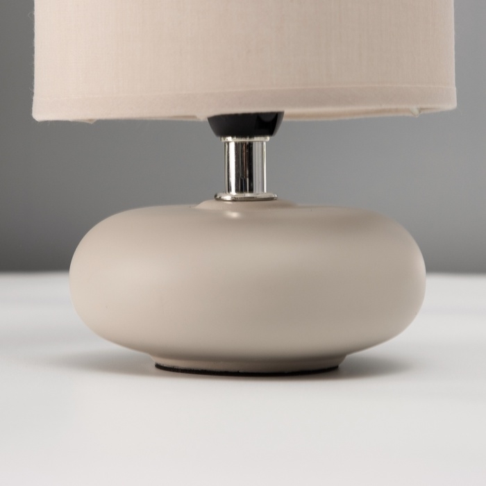 Настольная лампа Настольная лампа "Ассенса" Е14 40вт серый 13х13х22 см