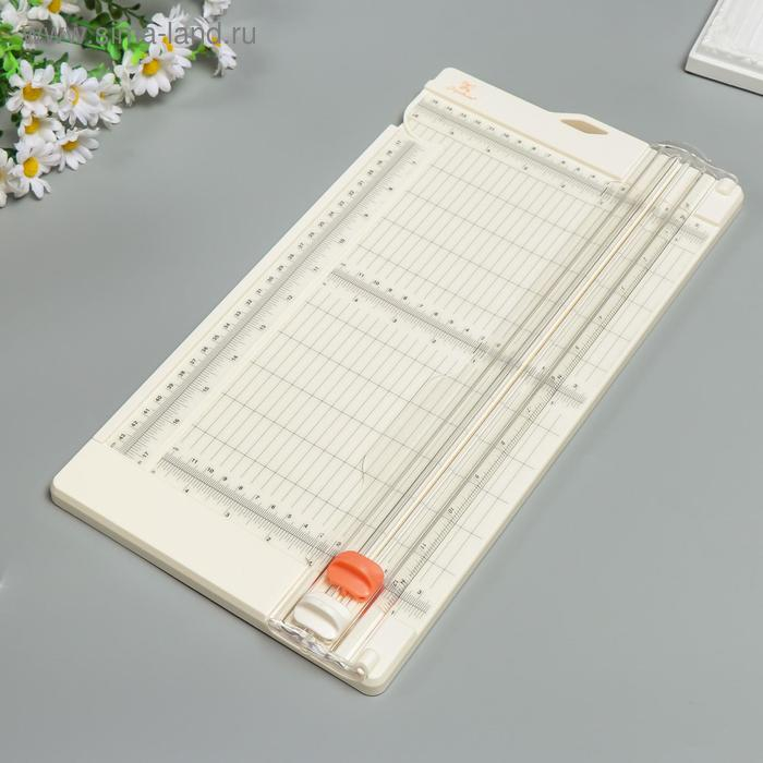 Резак для бумаги Резак для бумаги "Рукоделие" 15,2х30,5см