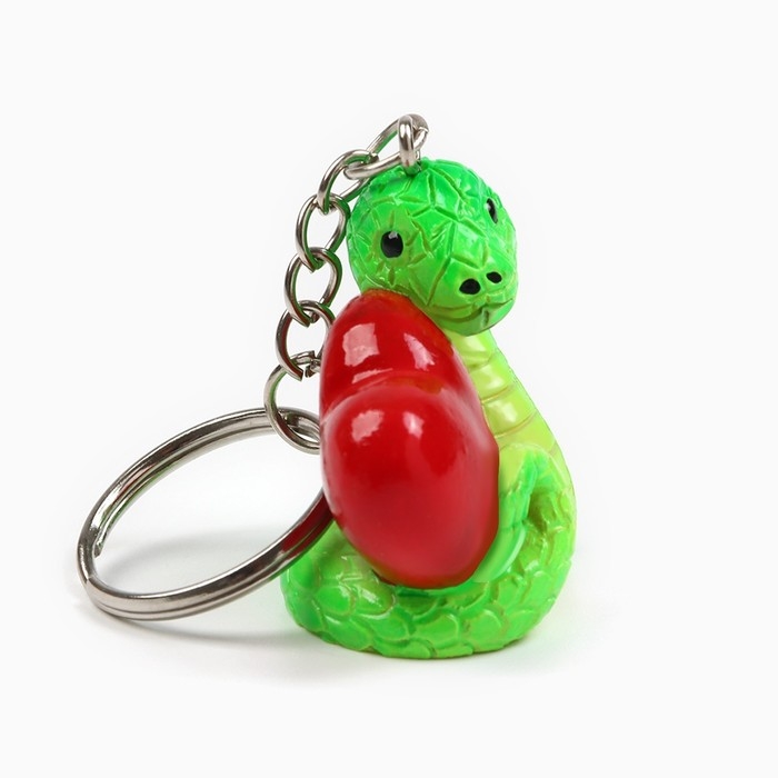 Новогодний брелок для ключей, объемный «Новый год: Змея с сердцем» 3,5 х 8,2 см Новогодний брелок для ключей, объемный «Новый год: Змея с сердцем» 3,5 х 8,2 см