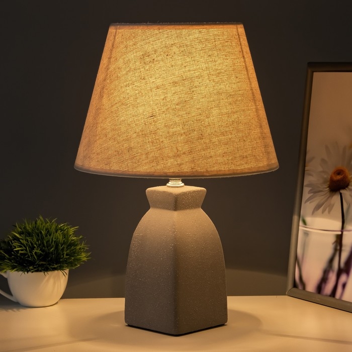 Настольная лампа Настольная лампа "Мия" Е27 40Вт графитовый 25х25х35,5см RISALUX