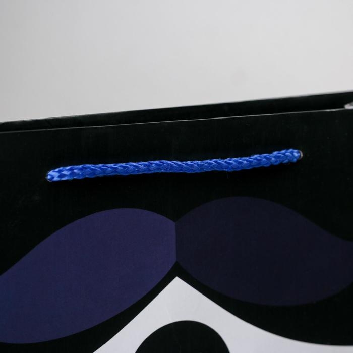 Пакет подарочный ламинированный, упаковка, &laquo;Костюм&raquo;, L 28 х 38 х 9 см