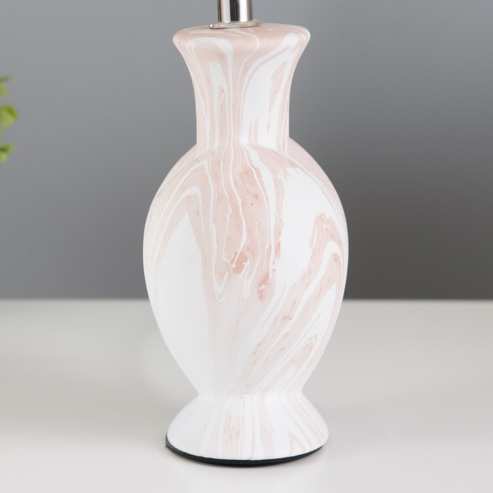 Настольная лампа Настольная лампа "Хертц" E14 40Вт белый-бежевый 23х15х34 см RISALUX